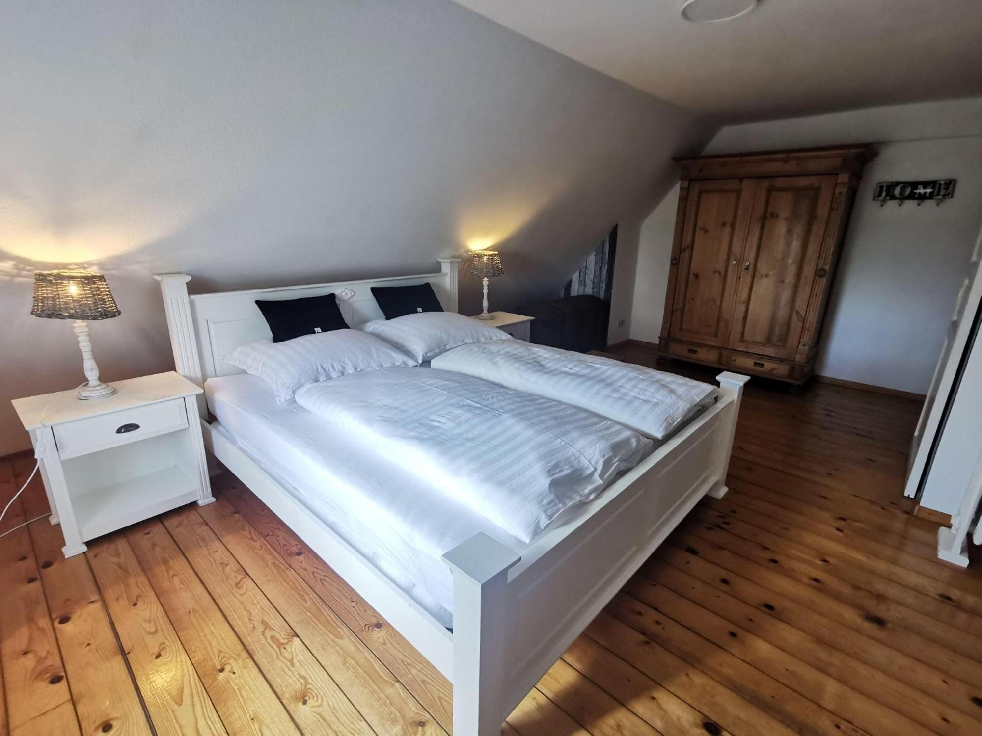 Ferienwohnung-Rungholt-Edomsharder-Hof-Nordstrand Esterno foto